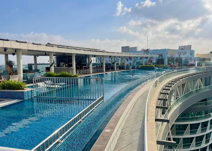 Great One Bedroom Apartment With Infinity Pool